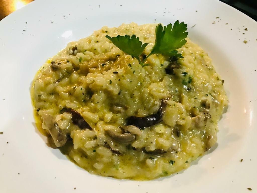 A Mi Manera Pousada , Cerveja Propria E Bistro ! Brumadinho Ngoại thất bức ảnh